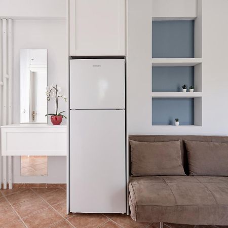Elena Seafront Luxury Apartments Almirida Exterior foto