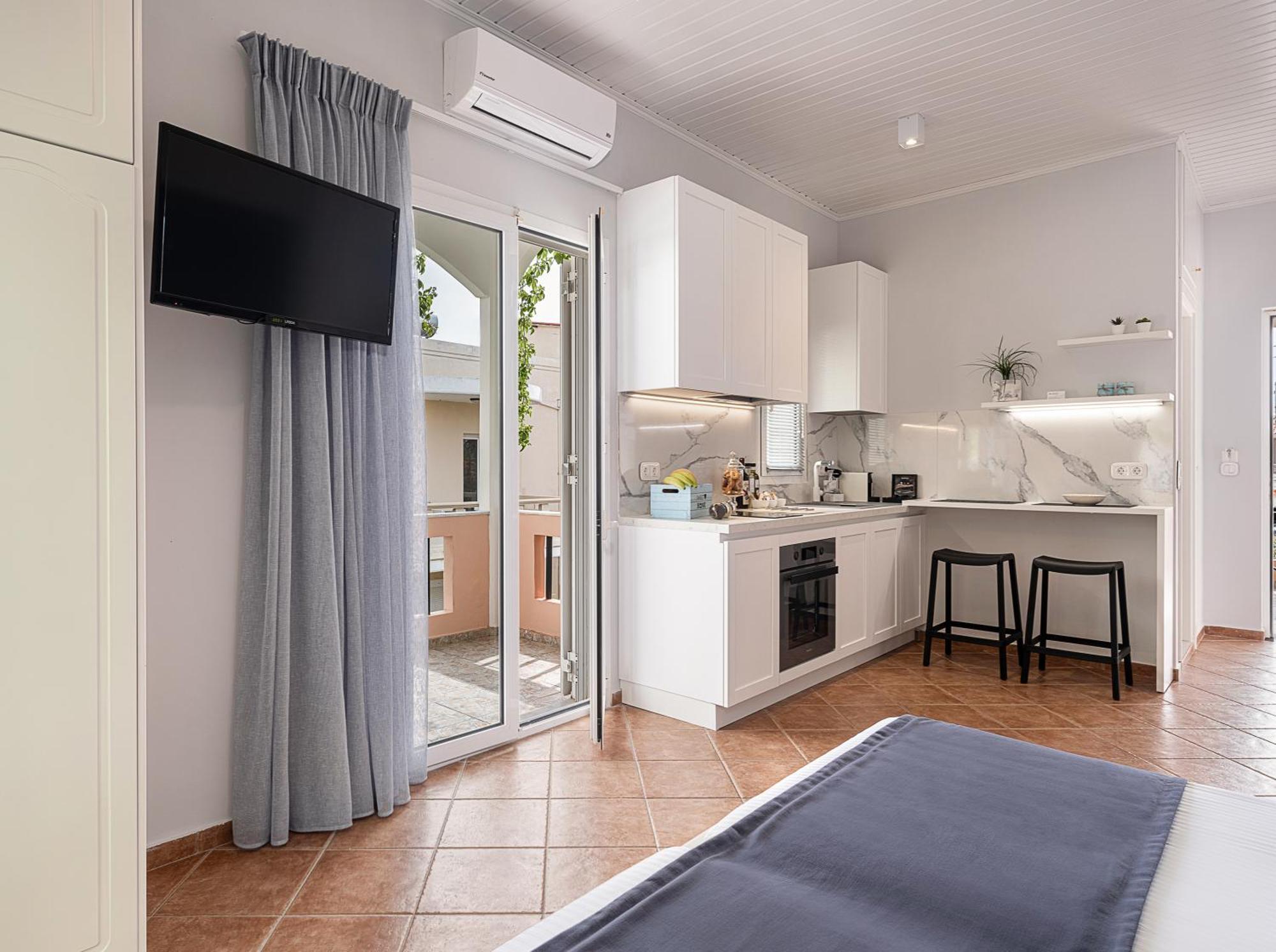 Elena Seafront Luxury Apartments Almirida Exterior foto