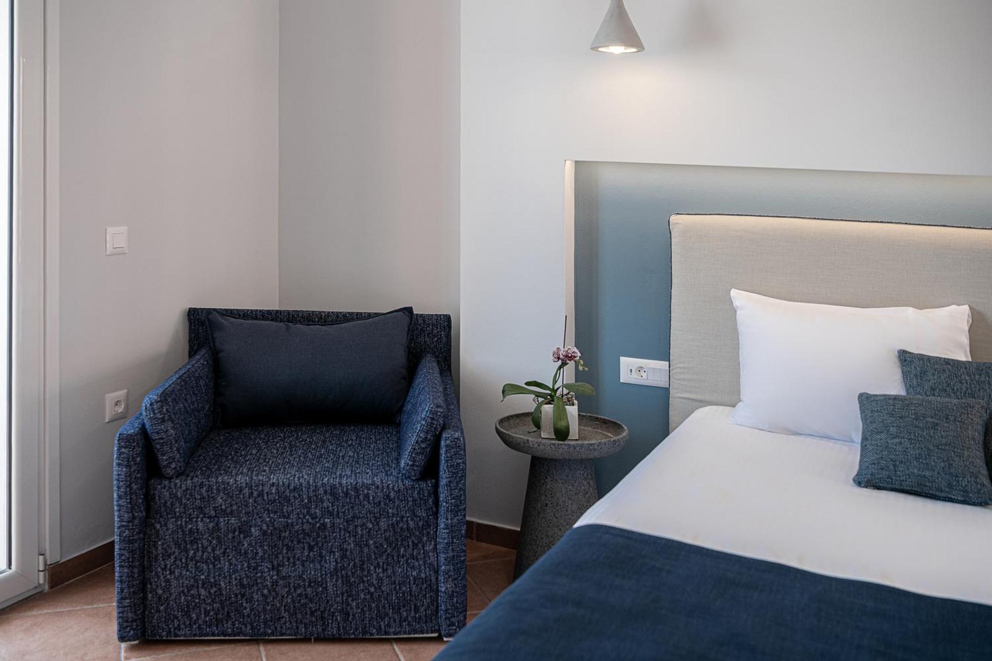 Elena Seafront Luxury Apartments Almirida Zimmer foto