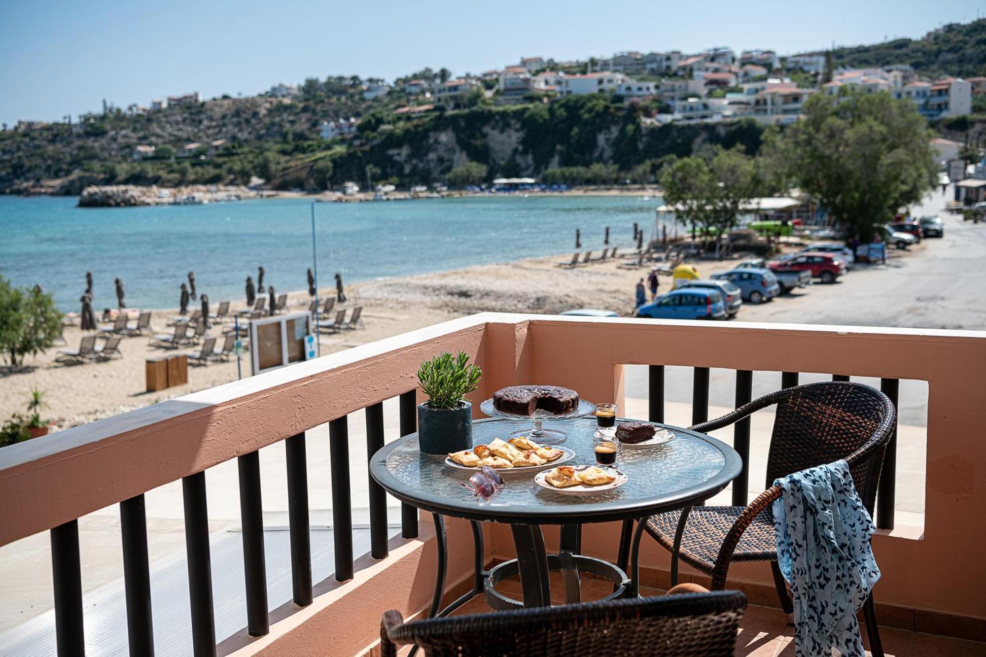 Elena Seafront Luxury Apartments Almirida Exterior foto