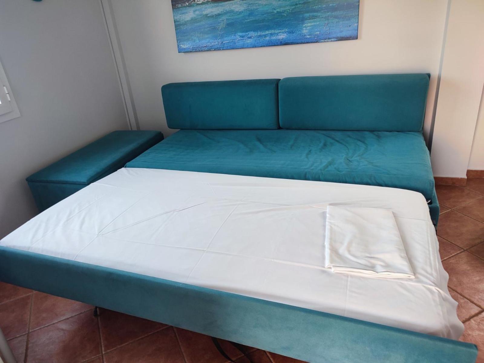 Elena Seafront Luxury Apartments Almirida Exterior foto